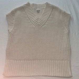 Cream short sleeve sweater